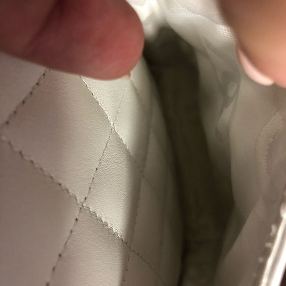 Chanel Crossbody - Picture 6 of 8